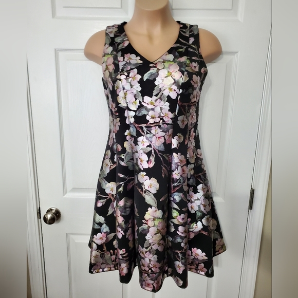 Robbie Bee Metallic Floral Fit and Flare Dress - Picture 1 of 11